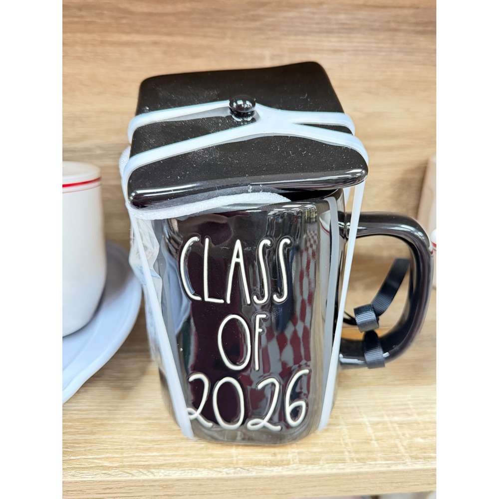 Rae Dunn Class of 2026 Graduation Mug with Mortarboard Cap Lid Black Ceramic